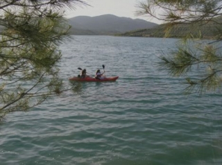 remando en piragua